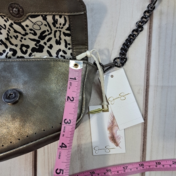 Jessica Simpson Connie Crossbody Bag with Belt loops, Wristlet loop - Picture 6 of 10